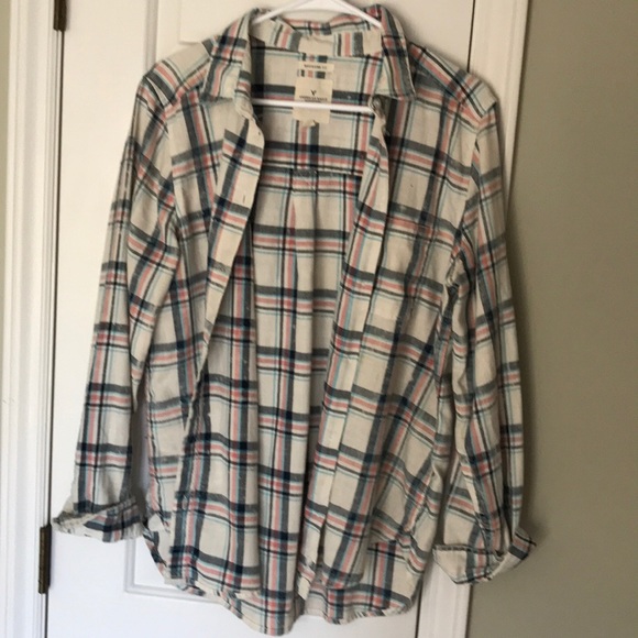 American Eagle Outfitters Tops - American Eagle flannel! Size Large. GUC.
